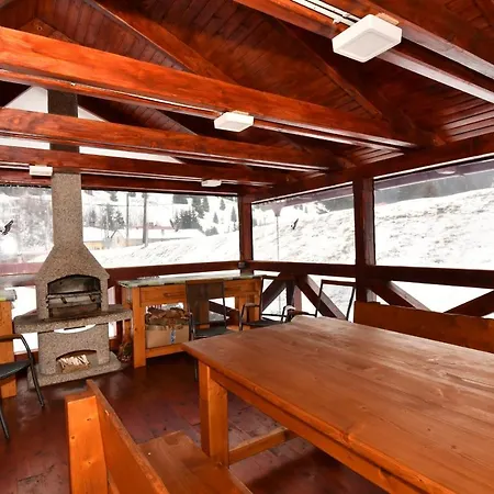 Lodge Pelc
