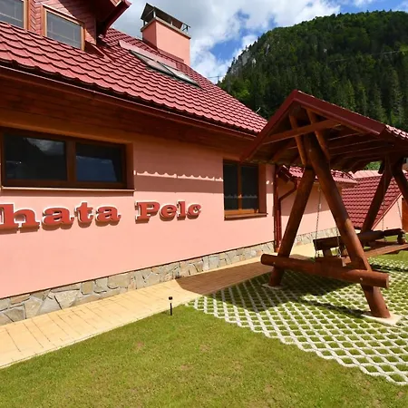Pelc Lodge Stratena